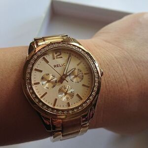 Fossil Relic rose gold tone watch